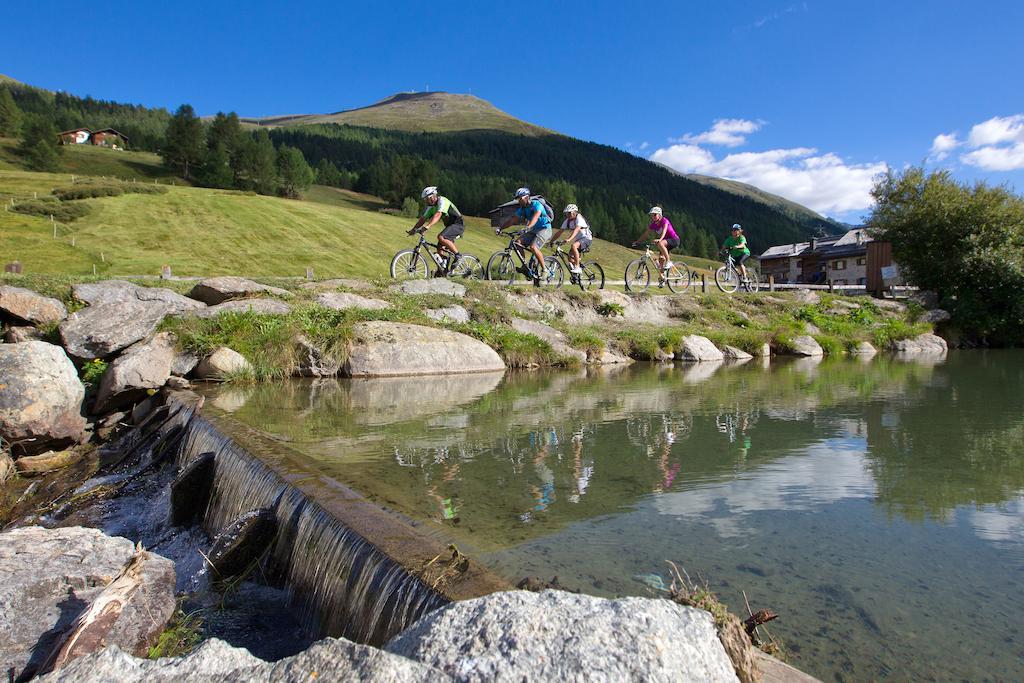 Alexander Charme Hotel Livigno Exterior foto